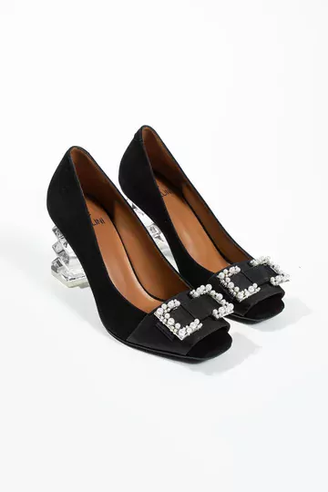 Kadın Krem Hakiki Deri Aksesuar Ve Topuk Detaylı Topuklu Ayakkabı