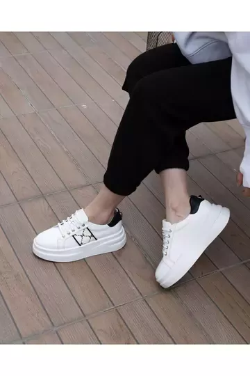 Kadın Hakiki Deri Aksesuar Detaylı Sneaker