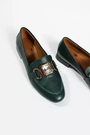 Kadın Siyah Deri Aksesuar Detaylı Ayakkabı