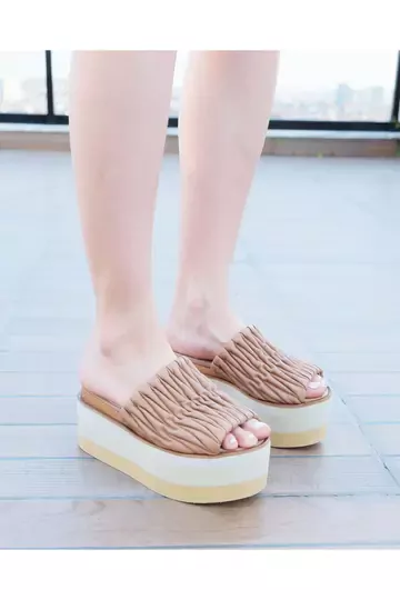 Kadın Deri Terlik Dolgu Topuk Vizon