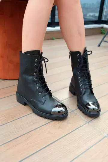 Kadın Hakiki Deri Aksesuar Detaylı Bot