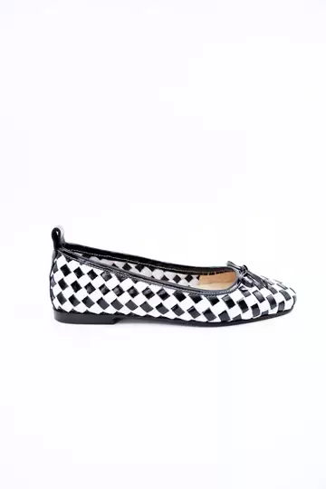 Kadın Hakiki Deri Babet Siyah Beyaz