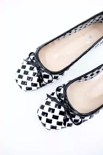 Kadın Hakiki Deri Babet Siyah Beyaz