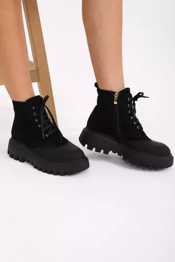 Kadın Siyah Deri Bot