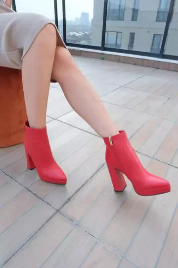 Kadın Yeşil Deri Platform Bot