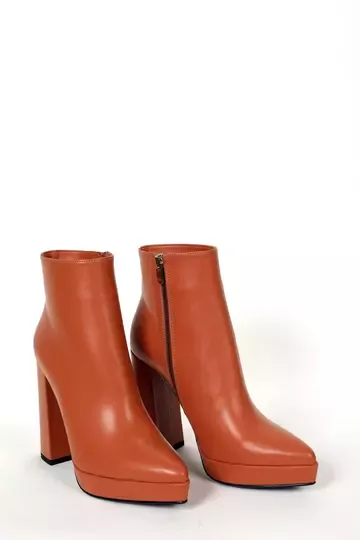 Kadın Yeşil Deri Platform Bot