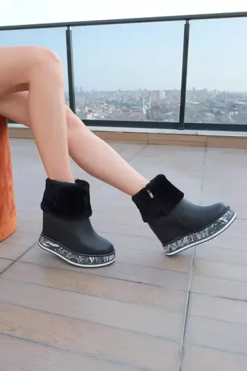 Kadın Siyah Dolgu Topuk Bot