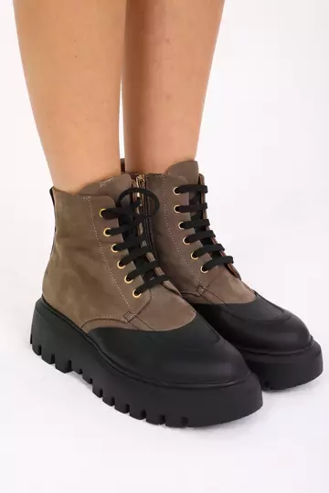 Kadın Siyah Deri Bot