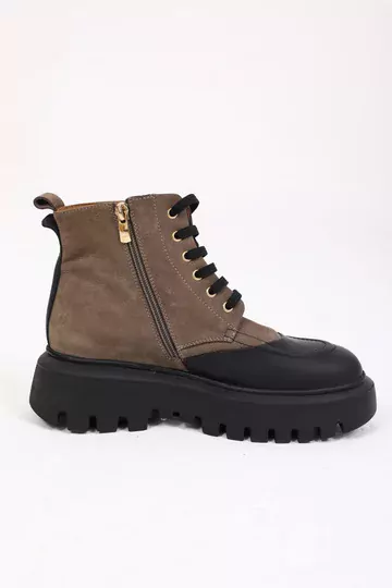 Kadın Siyah Deri Bot