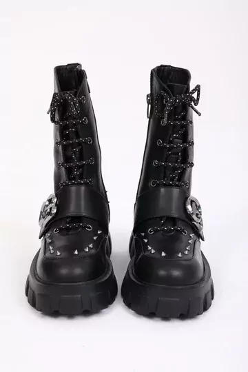 Kadın Siyah Deri Zımba Detaylı Bot