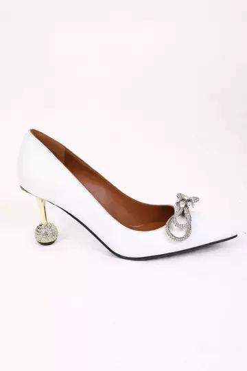 Kadın Beyaz Deri Topuk Ve Aksesuar Detaylı