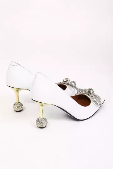 Kadın Beyaz Deri Topuk Ve Aksesuar Detaylı