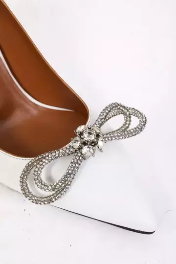 Kadın Beyaz Deri Topuk Ve Aksesuar Detaylı