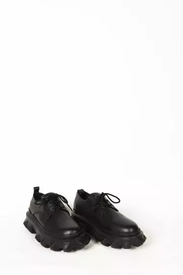 Kadın Siyah Hakiki Deri Detaylı Ayakkabı