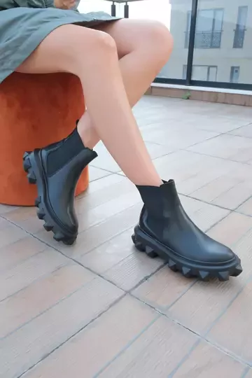 Kadın Siyah Floter Hakiki Deri Taban Detaylı Bot