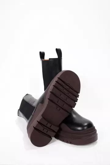 Kadın Siyah Deri Bot