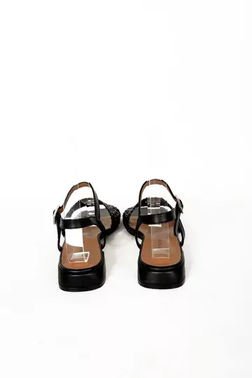 Kadın Bej Alçak Topuklu Örgülü Sandalet