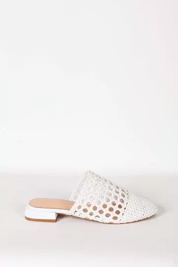 Kadın Beyaz Örgü Detaylı Terlik