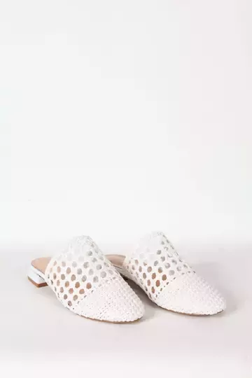 Kadın Beyaz Örgü Detaylı Terlik