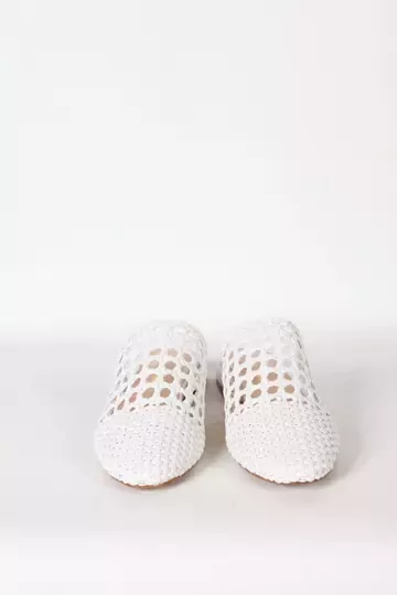 Kadın Beyaz Örgü Detaylı Terlik