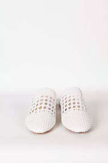 Kadın Beyaz Örgü Detaylı Terlik