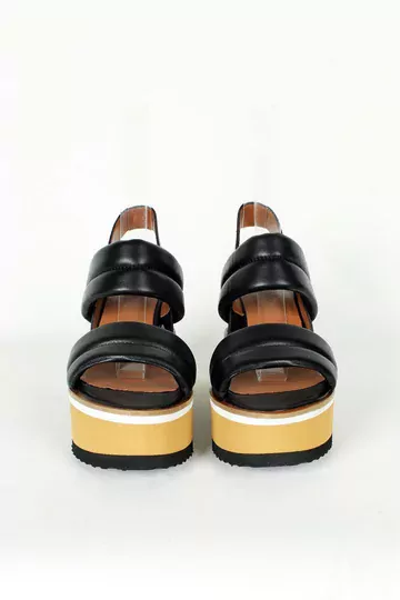 Dolgu Topuklu Hakiki Deri Sandalet