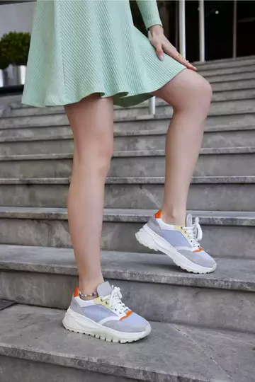 Kadın Gri Hakiki Deri Sneaker Spor Ayakkabı