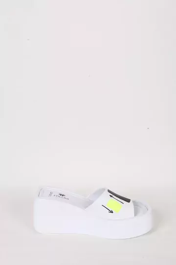 Kadın Deri Terlik Dolgu Topuk Beyaz