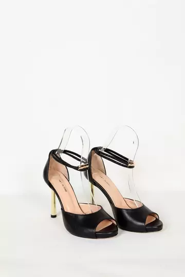 Kadın Hakiki Deri Topuk Detaylı Ayakkabı