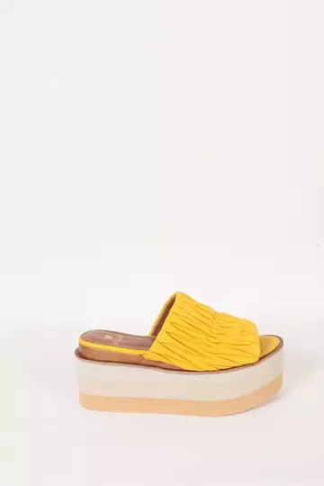Kadın Sarı Hakiki Deri Dolgu Topuk Terlik