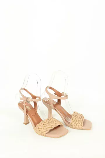 Kadın Detay Örgülü Sandalet