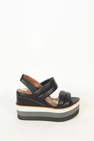 Kadın Dolgu Topuk Sandalet