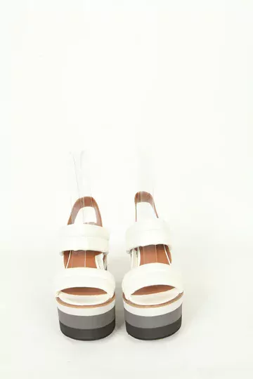 Kadın Dolgu Topuk Sandalet