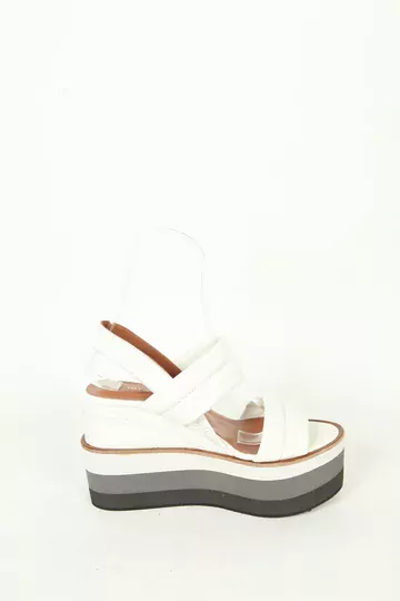 Kadın Dolgu Topuk Sandalet