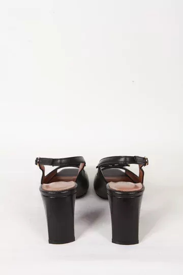 Kadın Deri Ayakkabı Aksesuar Detaylı Topuklu Siyah