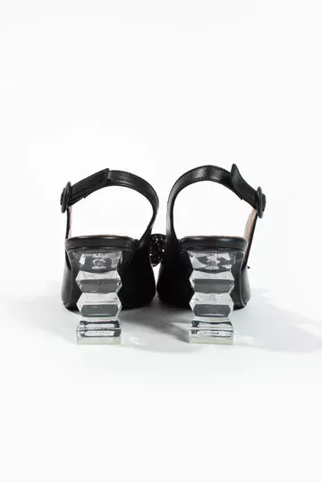 Kadın Siyah Hakiki Deri Aksesuar Detaylı Topuklu Ayakkabı