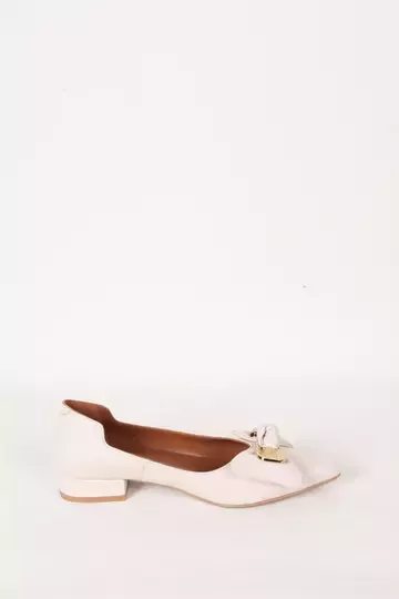 Kadın Deri Babet Aksesuar Detaylı Krem