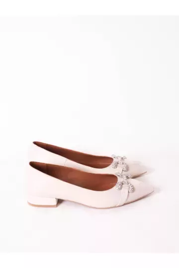 Kadın Deri Babet Aksesuarlı Krem