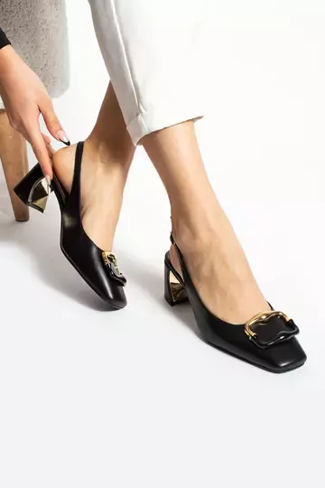 Kadın Krem Hakiki Deri Aksesuar Detaylı Topuklu Ayakkabı