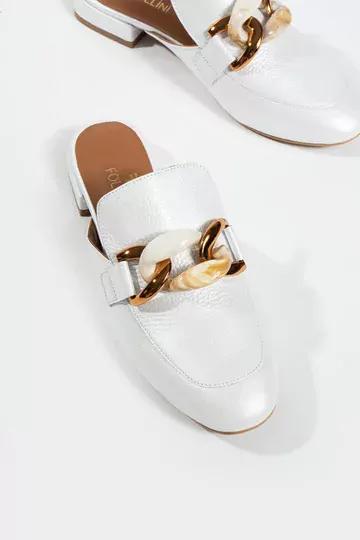 Kadın Altın Deri Aksesuar Detaylı Terlik