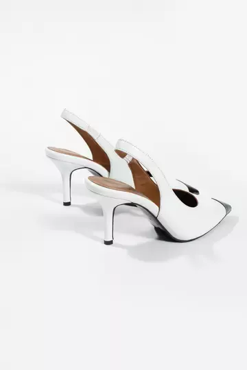 Kadın Beyaz Hakiki Deri Burun Detaylı Topuklu Ayakkabı