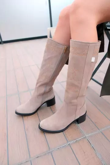 Kadın Vizon Süet Nakış Detaylı Çizme