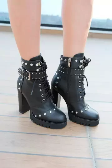 Kadın Deri Bot Aksesuar Detaylı Ve Platformlu Siyah
