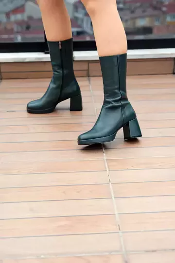 KADIN YEŞİL DERİ BOT
