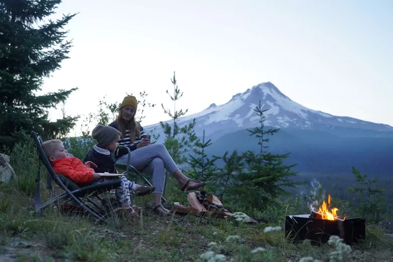 Haegs Fire Pit Portatif Ateş Çukuru, Kamp Ateşi, Kolay Taşınabilir Odun Kömür Dış Mekan Outdoor Barbekü Mangal (38cm x44cm) Küçük Boy