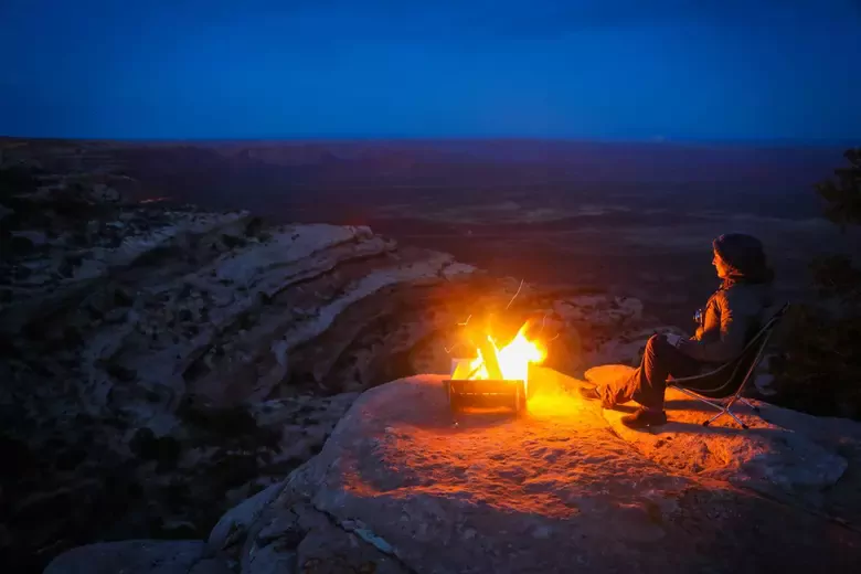 Haegs Fire Pit Portatif Ateş Çukuru, Kamp Ateşi, Kolay Taşınabilir Odun Kömür Dış Mekan Outdoor Barbekü Mangal (38cm x44cm) Küçük Boy