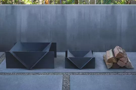 Haegs Fire Pit Portatif Ateş Çukuru, Kamp Ateşi, Kolay Taşınabilir Odun Kömür Dış Mekan Outdoor Barbekü Mangal (38cm x44cm) Küçük Boy