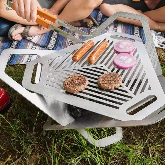 Haegs Fire Pit Portatif Ateş Çukuru Paslanmaz Çelik Krom BBQ Grill Izgaralı, Kamp Ateşi, Kolay Taşınabilir Odun Kömür Dış Mekan Outdoor Barbekü Mangal (56cm x 56cm)