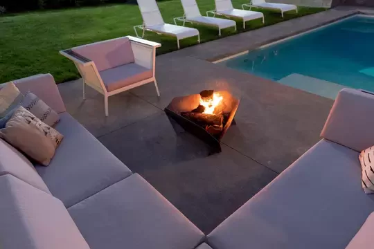 Haegs Fire Pit Portatif Ateş Çukuru Paslanmaz Çelik Krom BBQ Grill Izgaralı, Kamp Ateşi, Kolay Taşınabilir Odun Kömür Dış Mekan Outdoor Barbekü Mangal (66cm x 66cm) 60FP30SX-L Büyük Boy