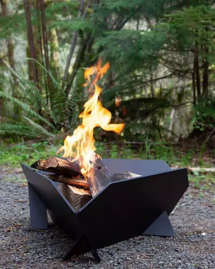 Haegs Fire Pit Portatif Ateş Çukuru Paslanmaz Çelik Krom BBQ Grill Izgaralı, Kamp Ateşi, Kolay Taşınabilir Odun Kömür Dış Mekan Outdoor Barbekü Mangal (66cm x 66cm) 60FP30SX-L Büyük Boy